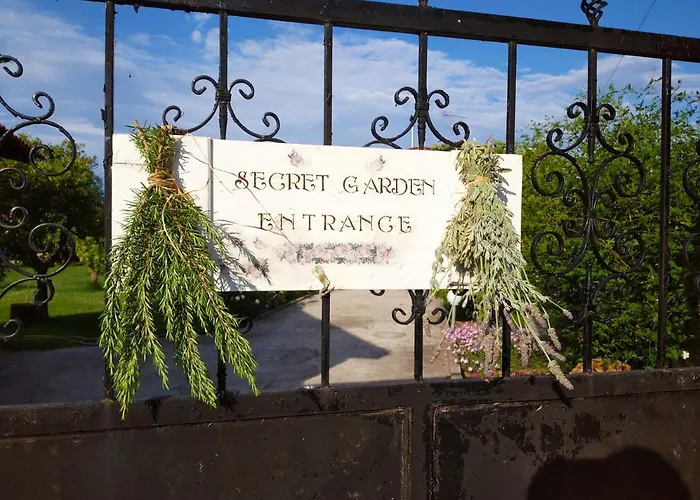 Apartamento Secret Garden τemeni Égio